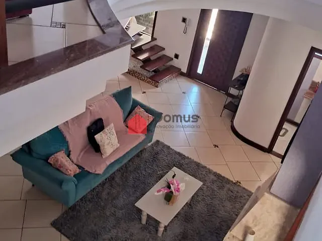 Chácara com 1000m² 3 quartos e 3 banheiros, à venda, no bairro Granjas Panorama em Taubaté