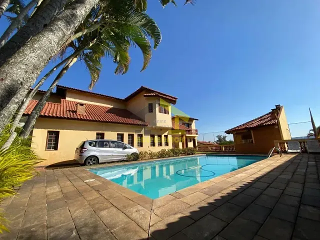 Chácara com 1045m² 4 quartos e 2 banheiros, à venda, no bairro Parque São Gabriel em Itatiba