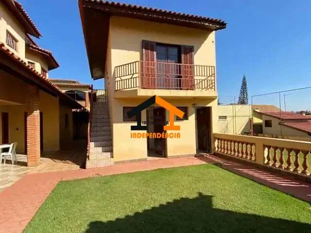Chácara com 1045m² 4 quartos e 2 banheiros, à venda, no bairro Parque São Gabriel em Itatiba