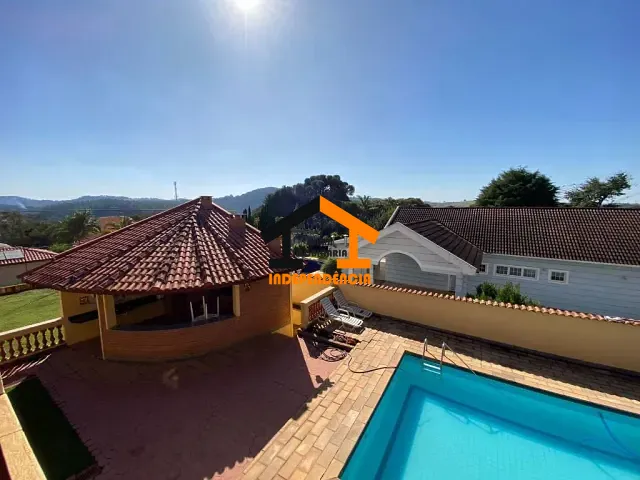 Chácara com 1045m² 4 quartos e 2 banheiros, à venda, no bairro Parque São Gabriel em Itatiba