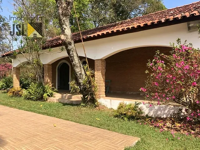 Chácara com 5400m² 2 quartos e 4 banheiros, à venda, no bairro Recreio Mantiqueira em Caçapava