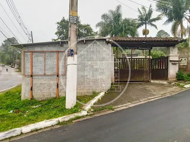 Chácara com 2025m² 3 quartos e 1 banheiro, à venda, no bairro Embura em São Paulo