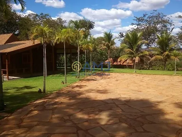 Chácara com 1719m² 3 quartos e 3 banheiros, à venda, no bairro Chácara no Recanto Sonhado II em Santo Antônio de Goiás
