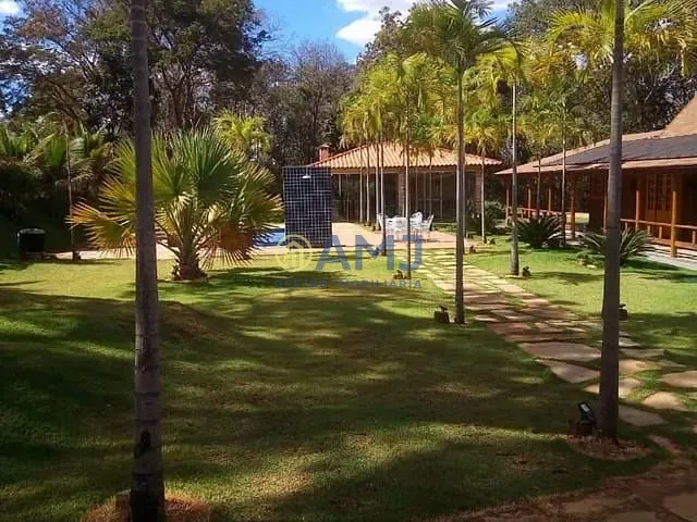Chácara com 1719m² 3 quartos e 3 banheiros, à venda, no bairro Chácara no Recanto Sonhado II em Santo Antônio de Goiás