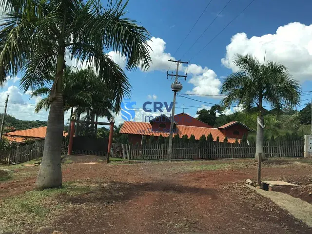 Chácara com 2726m² 5 quartos e 6 banheiros, à venda, no bairro Três Bocas em Londrina