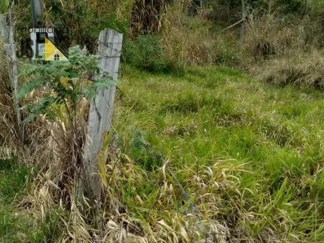 Chácara com 1900m², à venda, no bairro Serrinha em Caçapava