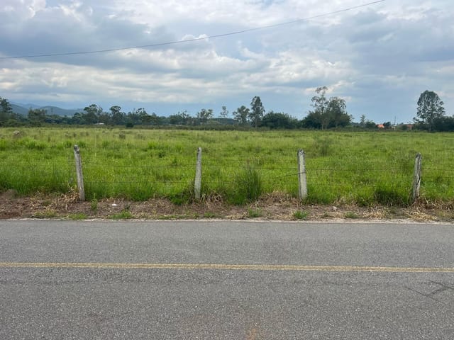 Chácara com 20000m², à venda, no bairro Mandú em Pindamonhangaba