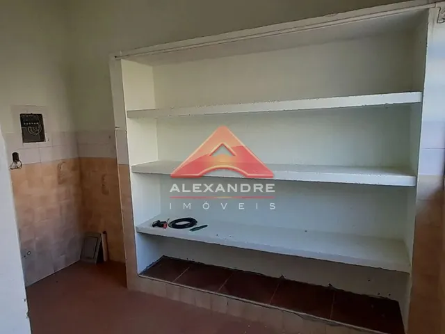 Chácara com 975m² 4 quartos e 3 banheiros, à venda, no bairro Primavera 1A em São José Dos Campos