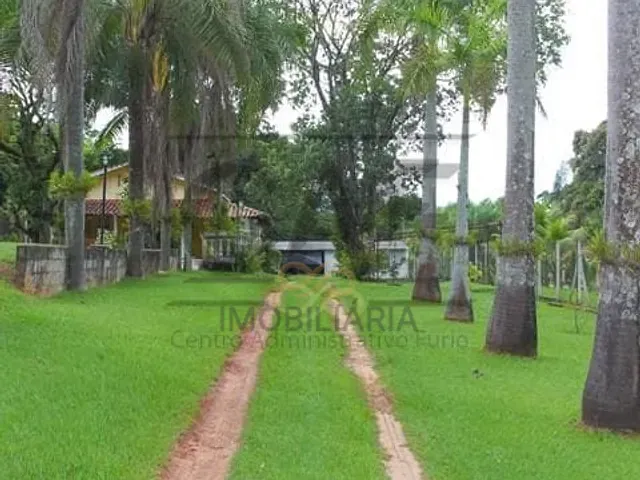 Chácara com 1790m² 2 quartos e 2 banheiros, à venda, no bairro Pinhalzinho em Holambra
