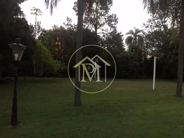 Chácara com 1000m² 4 quartos e 4 banheiros, à venda ou para alugar, no bairro Jardim Bandeirantes em Sorocaba