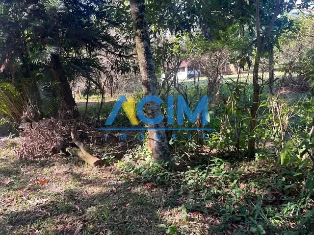 Chácara com 100m² 4 quartos e 2 banheiros, à venda, no bairro Bairro inválido em Cidade inexistente