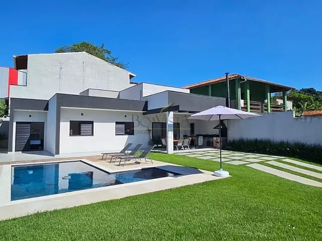 Chácara com 420m² 3 quartos e 2 banheiros, à venda, no bairro Parque Fernão Dias em Atibaia