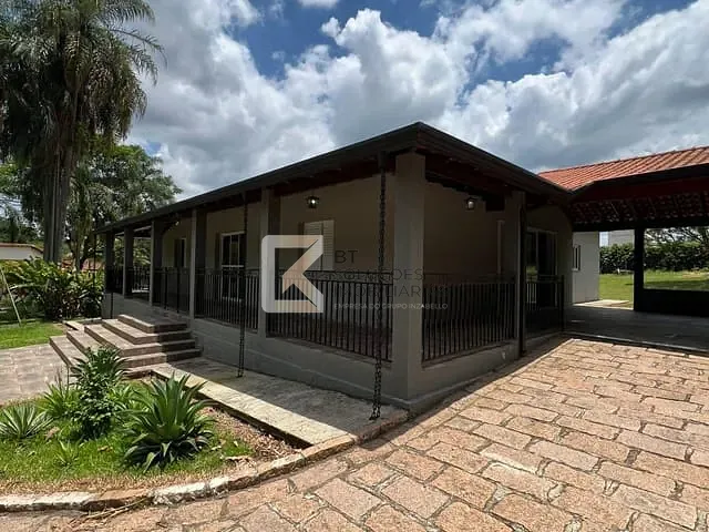 Chácara com 5000m² 3 quartos e 2 banheiros, à venda, no bairro Colinas do Mosteiro de Itaici em Indaiatuba