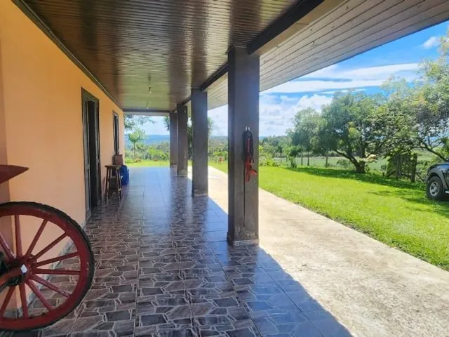 Chácara 4 quartos e 4 banheiros, à venda, no bairro Palmitalzinho em Bocaiúva Do Sul