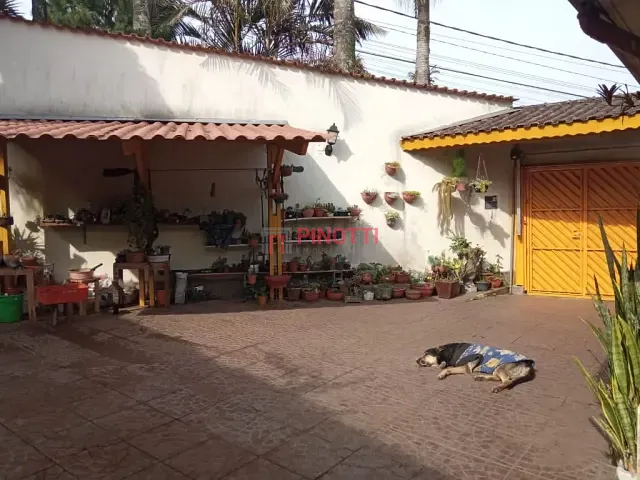 Chácara 3 quartos e 4 banheiros, à venda, no bairro Finco em São Bernardo do Campo