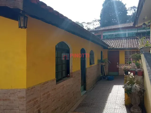 Chácara 3 quartos e 4 banheiros, à venda, no bairro Finco em São Bernardo do Campo