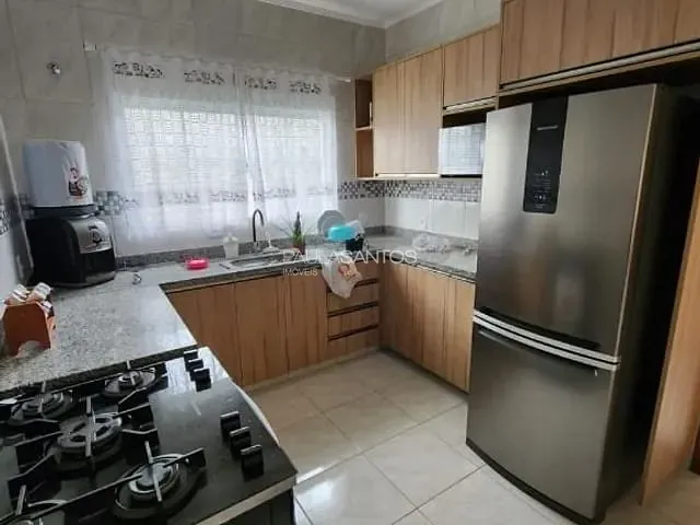 Chácara com 1089m² 3 quartos e 3 banheiros, à venda, no bairro Bosque dos Eucaliptos em Araçoiaba da Serra