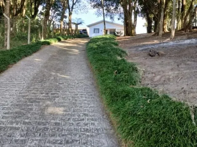 Sítio 3 quartos e 2 banheiros, à venda, no bairro Jardim Naturama em Almirante Tamandaré