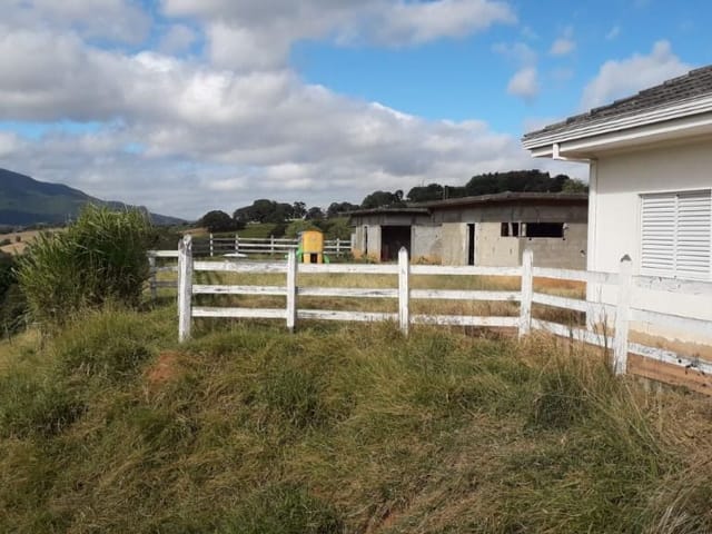 Chácara com 69000m² 12 quartos e 8 banheiros, à venda, no bairro Centro em Extrema
