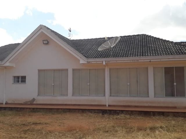 Chácara com 69000m² 12 quartos e 8 banheiros, à venda, no bairro Centro em Extrema
