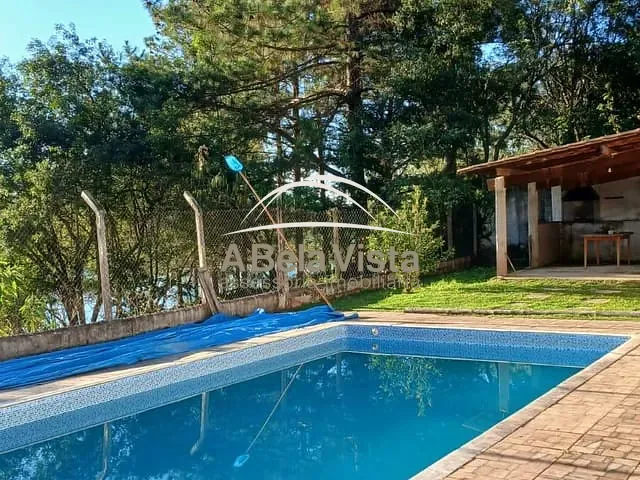 Chácara 4 quartos e 2 banheiros, à venda, no bairro sarará em Ibiúna