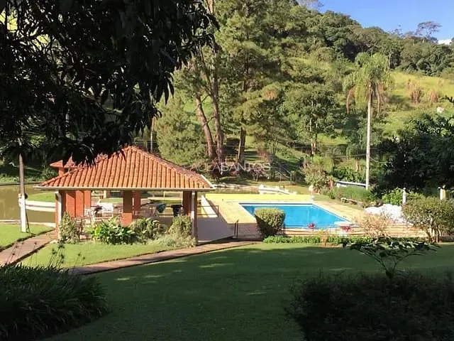 Chácara com 121000m² 14 quartos e 21 banheiros, à venda, no bairro Bairro Do Carmo (Canguera) em São Roque