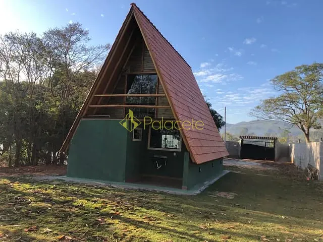 Chácara com 600m² 2 quartos e 1 banheiro, à venda, no bairro Goiabal em Pindamonhangaba