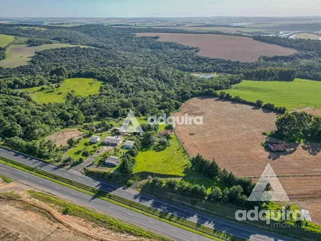 Chácara com 30400m² 3 quartos e 2 banheiros, à venda, no bairro Centro em Uvaia