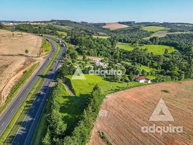 Chácara com 30400m² 3 quartos e 2 banheiros, à venda, no bairro Centro em Uvaia