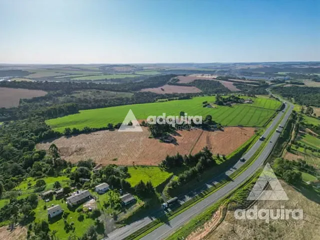 Chácara com 30400m² 3 quartos e 2 banheiros, à venda, no bairro Centro em Uvaia