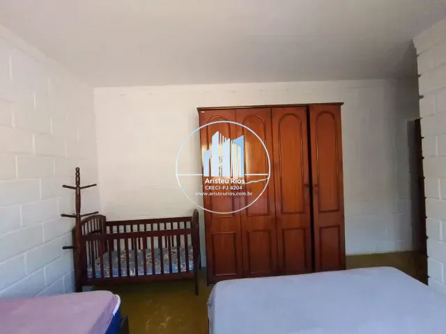 Chácara com 1130m² 3 quartos e 4 banheiros, à venda, no bairro Limeira em Pouso Alegre