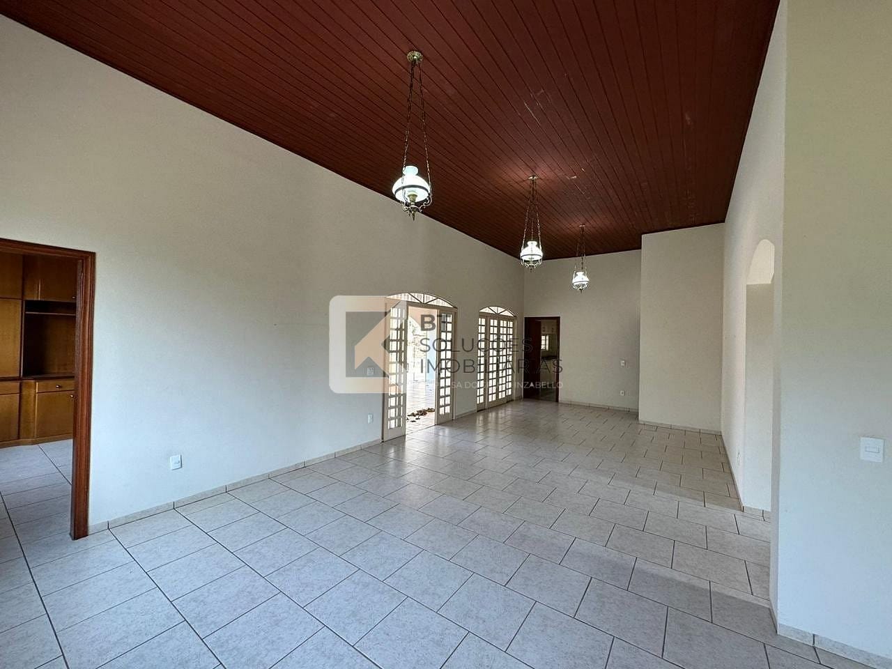 Chácara, 3 quartos, 1022 m² - Foto 4