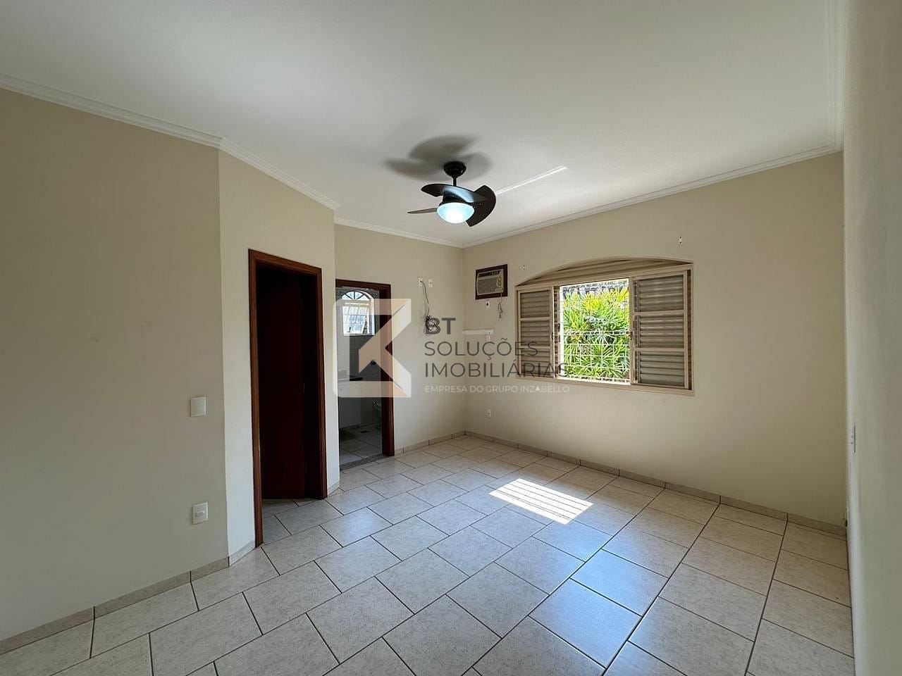 Chácara, 3 quartos, 1022 m² - Foto 13