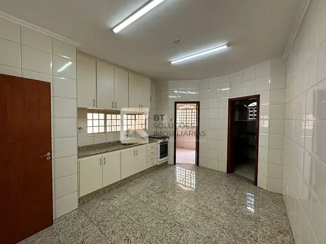 Chácara com 1022m² 3 quartos e 3 banheiros, à venda ou para alugar, no bairro Colinas de Indaiatuba II em Indaiatuba