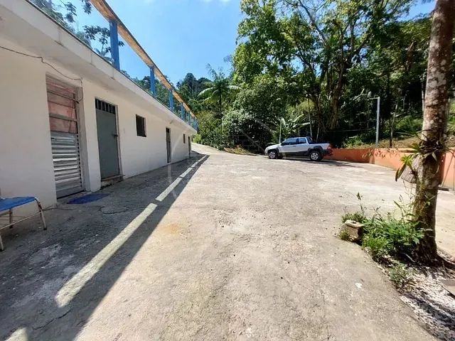Chácara com 16000m² 6 quartos e 6 banheiros, à venda, no bairro Parque Lagoa Rica em São Paulo