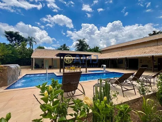 Chácara com 5354m² 8 quartos e 10 banheiros, à venda ou para alugar, no bairro Countryville em Hidrolândia