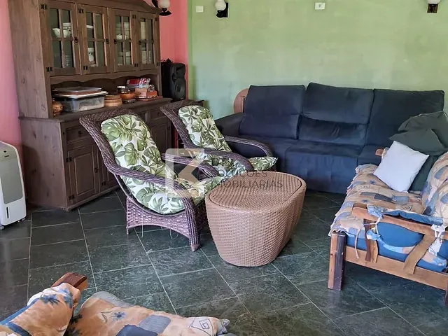 Chácara com 8000m² 3 quartos e 2 banheiros, à venda, no bairro Chácaras do Guacuri em Itupeva