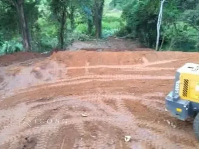 Chácara com 2000m² 1 quarto e 1 banheiro, à venda, no bairro Sapé 1 em Caçapava
