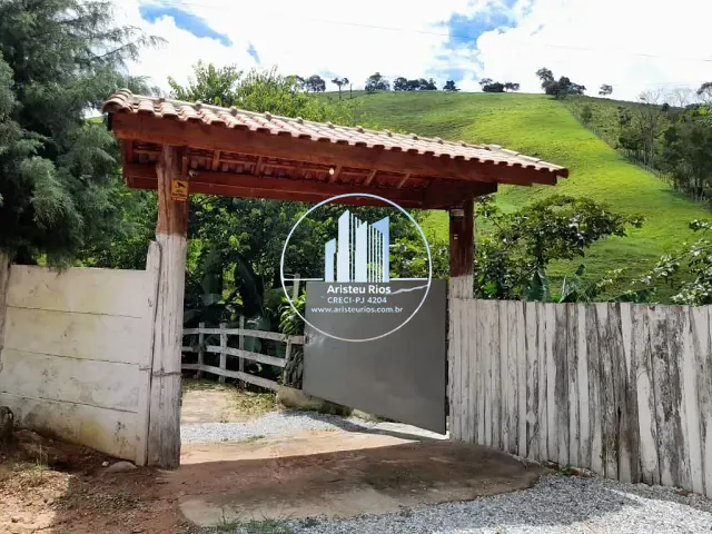 Chácara com 4580m² 2 quartos e 1 banheiro, à venda, no bairro Congonhal em Congonhal