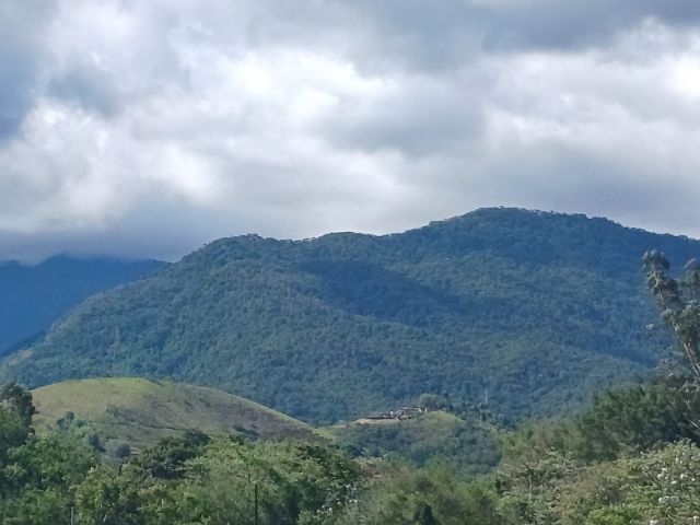Chácara com 2000m², à venda, no bairro Bom Sucesso em Pindamonhangaba