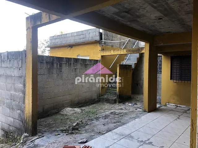 Chácara com 700m² 4 quartos e 4 banheiros, à venda, no bairro Chácaras Pousada do Vale em São José dos Campos