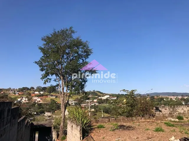 Chácara com 700m² 4 quartos e 4 banheiros, à venda, no bairro Chácaras Pousada do Vale em São José dos Campos