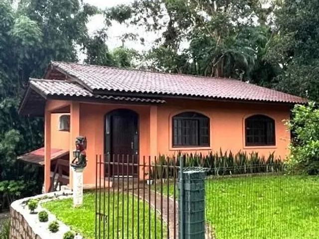 Chácara 4 quartos e 3 banheiros, à venda, no bairro Garuva Acima em Garuva