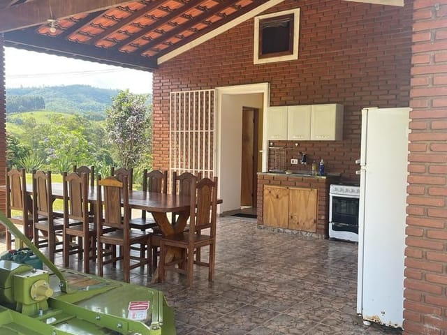 Chácara com 22000m² 4 quartos e 3 banheiros, à venda, no bairro Vargem em Vargem