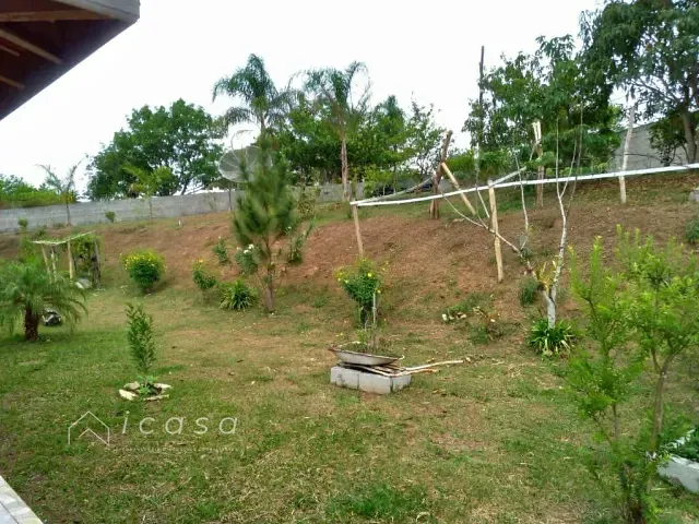 Chácara com 3000m² 4 quartos e 5 banheiros, à venda, no bairro Recanto do Sol em Caçapava