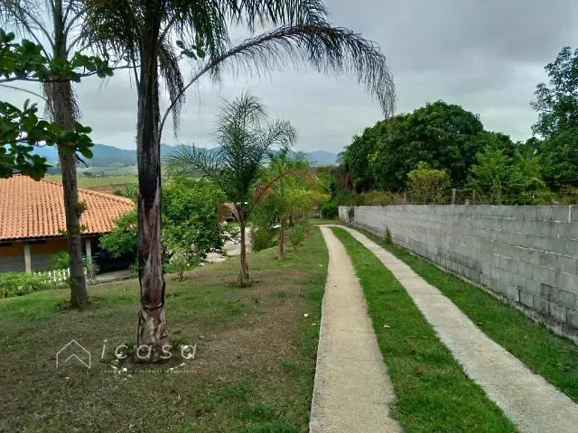 Chácara com 3000m² 4 quartos e 5 banheiros, à venda, no bairro Recanto do Sol em Caçapava