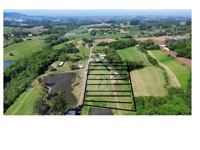 Chácara com 815m², à venda, no bairro Interior em Teutônia