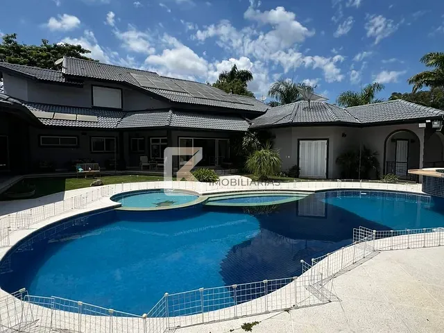 Chácara com 2000m² 4 quartos e 3 banheiros, à venda ou para alugar, no bairro Haras Paineiras em Salto