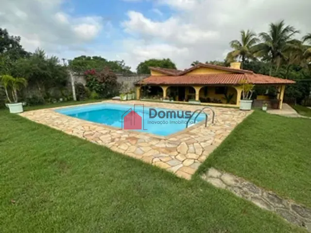 Chácara com 3000m² 4 quartos e 3 banheiros, à venda, no bairro Nossa Senhora do Perpétuo Socorro em Pindamonhangaba