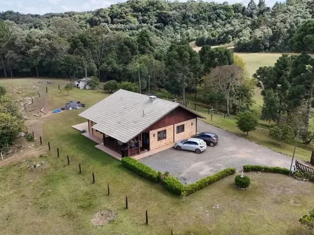 Sítio 4 quartos e 3 banheiros, à venda, no bairro Campo de São Benedito em Campo Magro